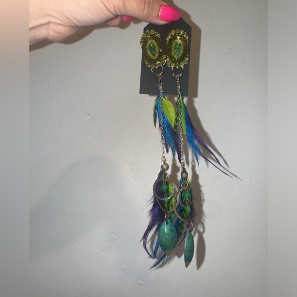CUSTOM FEATHER EARRINGS - Picture 10 of 16